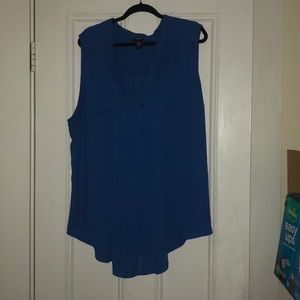 Blue sleeveless Torrid top